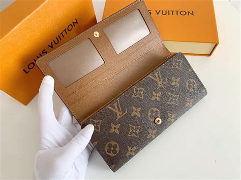 Kimono Louis Vuitton Wallets for Women 